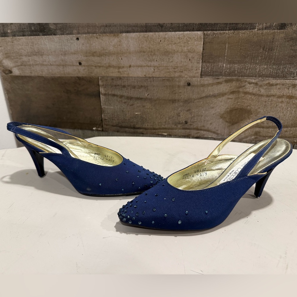 Private Collection | Petra Studded Navy Heel